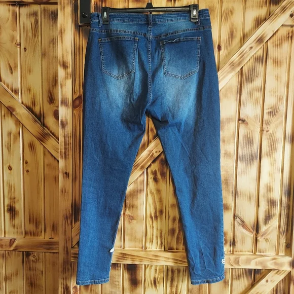 Venus Women's Floral And Pearl Embellished Skinny Jeans Size 16 - Picture 3 of 14